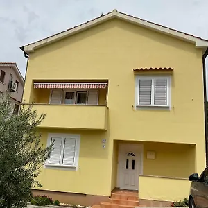  Appartamento Luni Ii